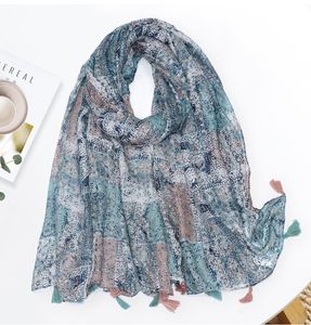 Sarongs Eautiful Classic Blue White Porselein Gedrukt Katoen Hennep Fringe Sjaal Spring and Summer Thin Travel Sunscreen Shawl Beach Handdoek