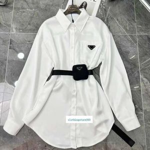 Sashes Blouse voor damesontwerpers Triangle Letter Shirts Tops Quality Chiffon dames sexy jas met taille Bag SML