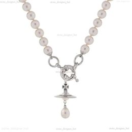 Satellite Viviennes Viviane Westwood Collier de haute qualité Aleksa Baroque Pearl One Layer Collier en trois dimensions High Edition 9676