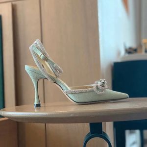 Satijnen strikpompen Geklede schoenen Kristal verfraaid Avondschoenen naaldhakken sandalen dames Luxe ontwerpers enkelbandje fabrieksschoeisel
