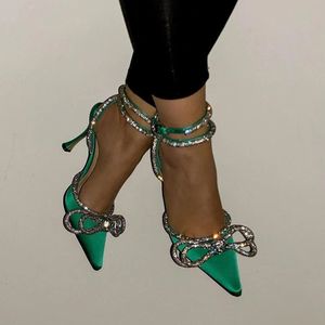 Satijnen strik pumps Geklede schoenen Crystal Verfraaid Avondschoenen puntige stiletto hakken sandalen dames Luxe ontwerpers enkelband fabrieksschoeisel 35-42 Met doos