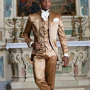Satijn Borduurwerk Bruidegom Tuxedos Royal Nobility Mens Designer Formele Pakken Bruiloft Prom Party Man Blazer (Jack + Pants + Vest)