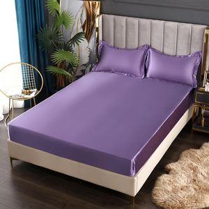 Feuille ajustée en satin de style européen Couverture de matelas en rayons Elastique Feuille de lit King 140x200 160x200 Pas de lits de taie d'oreiller 240408