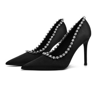 Satijnen Rhinestone Designer Fine High Heels Party Shess Shoes Glisten Crystal Pointed Pumps Women Sandals
