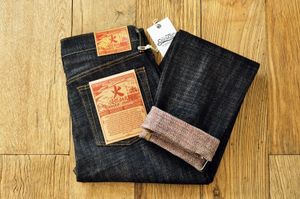 SAUSZHAN EX315XX-BO-FIRE Jeans voor mannen furinkazan selvedge jeans heren jeans taper fit 16,8 oz zilververmeld knoppen raw denim 240412