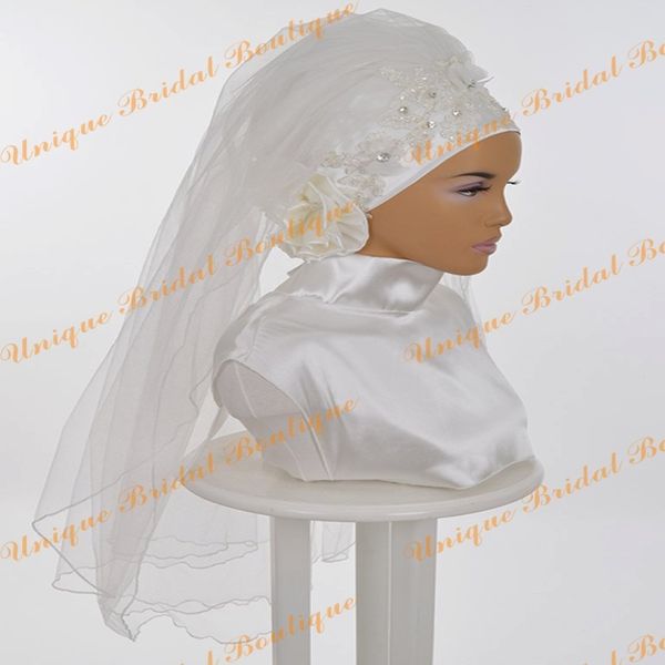 Arabie saoudite Veils Bridal 2019 avec des fleurs à main et coupé Edge Real Photos Appliques Tulle Hijab de mariage musulman romantique pour Islamic Wom 271L
