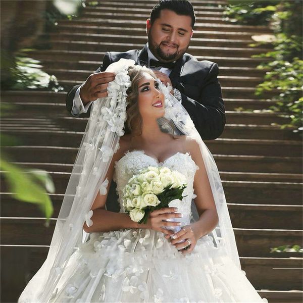 Vestido De Novia con flores De Arabia Saudita, Vestido De baile hasta el suelo, cuello en forma de corazón, vestidos De Novia hechos a medida