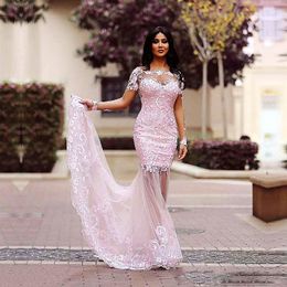 Saoedi-Arabië Pink See Through Prom Dresses Cap Mouw Kant Applicaties Mermaid Avondjurken Dubai Sweep Trein Formele Feestjurk