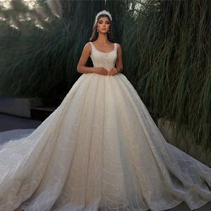 Arabie saoudienne Robe de mariée gonflée 2024 Boutelles de scoop brillantes Perles à paillettes paillettes