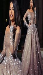 Saoedi -Arabische kristallen Appliques Lange mouwen Avondjurken 2019 Offsoulder Prom -jurken Sexy kralen Bloemjes Lace Zipper Formele P8579179