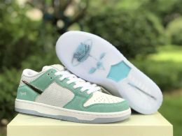 SB Low April Skateboards Heren Dames Hardloopschoenen Heren Sport Designer trainers Witte platte sneakers Dubbele maat 36-46