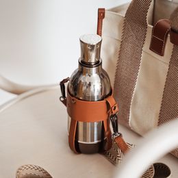 Soporte para botellas de agua de café a prueba de escalas bolsas taza de taza termo tazón manga PU cuero manga portabuleta cubierta de bebida