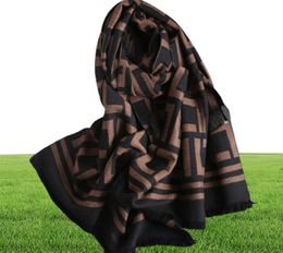 Écharpe Designer d'hiver F Écharpes de haute qualité hommes femmes Luxury Mens Cashmere Wool Silk Designers Scarvs Designers Head Scarf Womens 6297654