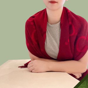 Diseñador de chal de bufanda G Luxury Cashmere Conejo engrosado de tela de doble cara letreros Patrón de una nueva moda para hombres de alta calidad envío gratis