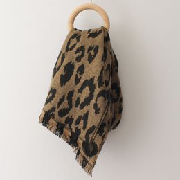 Scarve Bufandas de invierno Mantón Femenino Grueso Cálido Cashmere Pashmina Bufanda Moda Leopardo Impresión Manta Wraps 2023 230914