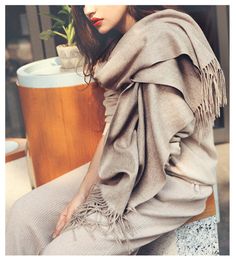 Écharpes 100% laine écharpe femmes épaississement cachemire hiver cicatrices châles mode femme Pashmina foulards surdimensionné garder au chaud chaînes 200*70 cm 230907