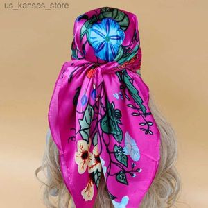 Sjaals 2023 Luxe zonnebrandcrème Silk Hijab Dames Nieuw 90x90cm Beach Scarves Fashion The Four Seasons Shawls Popular Design Square HeadScarf240409