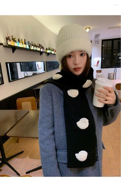 Écharbes 2023 Hiver Fashion Femmes Camellia Imitated Cashmere Wool Tricoted Scarf Femelle Gift Gift
