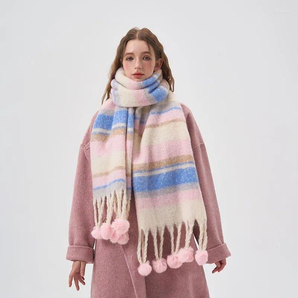 Écharpes 2023Hiver frais et simple contraste rayé suspendu boule de laine écharpe pour femme enveloppée avec un châle en peluche résistant au froid