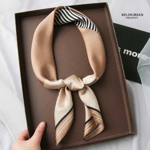 Sjaals 70 70 cm Geometrische Print Vierkante Satijnen Zijden Sjaal voor Vrouwen Wrap Foulard Femme Zakdoek Bandana Haarband Skinny Tie T220919