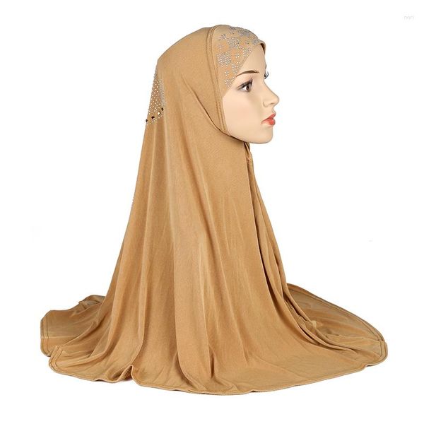 Bufandas Adultos Tamaño mediano 70 70 cm Pray Hijab Bufanda musulmana Pañuelo islámico Sombrero Armia Pull On Headwrap Satin Hijabs