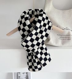 Foulards ampdolphin femmes noir blanc damier motif écharpe petit plaid foulard chaud tricoté laine ins cou pashmina sh1553851