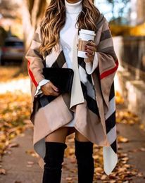 Sjaals AutumnWinter Mode Plaid Top Mantel Sjaal Elegante Sjaal Casual Tops Capa Kleding Streetwear 231007