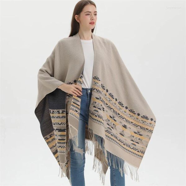 Bufandas Bufanda grande de invierno Poncho de cachemira Mujeres Chales bohemios Sudaderas con capucha con flecos tribales Mantas Cabo Mantón Ponchos y capas