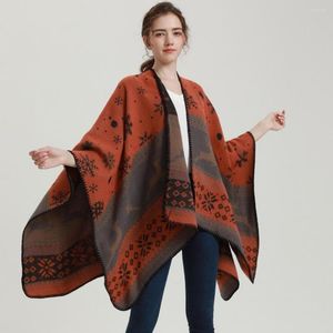 Bufandas Poncho navideño para mujer Faux Cachemira bufanda chal de viaje de doble propósito capa cálida patrón de copo de nieve Wapiti manta de invierno de gran tamaño