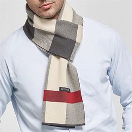 Foulards Designer Marque Hommes Cachemire Plaid Écharpe Chaud Neckercheif Classique Treillis Homme Écharpes D'affaires Wraps Mode Mâle Bufandas Châles 231205