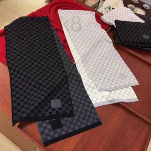 Diseñador de bufandas Viento para hombre Bufanda de lana de lana en blanco y negro plato de ajedrez tejido tibio xbcn