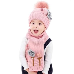 Foulards Doit Fleur Enfants Chapeau D'hiver Bonnets Ensembles Velours Laine Enfants Garçons Tricot Chapeaux De Fourrure Hiver 2 pcs Bébé Fille Écharpe Ensemble 231012