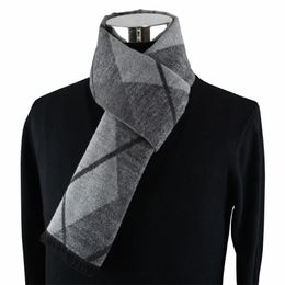 Echarpes est design de mode écharpes décontractées hiver Écharpe en cachemire pour hommes marque de luxe de haute qualité chaud Neckercheif Modal Echarpes hommes 230215