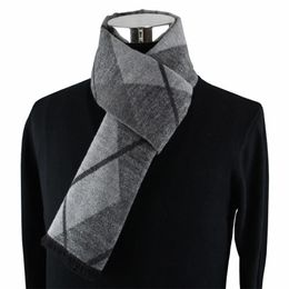 Foulards est design de mode foulards décontractés hiver Écharpe en cachemire pour hommes marque de luxe de haute qualité chaud Neckercheif Modal hommes 220922