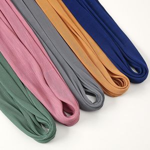 Foulards Est plissé froissé mousseline de soie Hijabs mode châles écharpe haute qualité enveloppes musulmanes petite taille 10 pièces/vente en gros