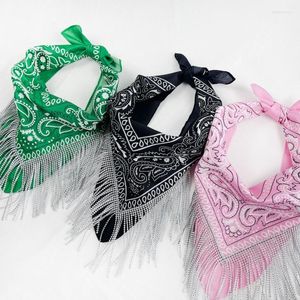 Des écharpes exquises polyvalents polyvalents en ramine de disco bandana avec un foulard à la frange argenté embelli pour les proches x4yc