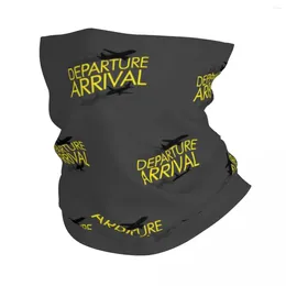 Des écharpes mode arrivent la sortie d'arrivée de départ bandana couvre-cou couverture de l'aéroport des cadrans écharpe enveloppe