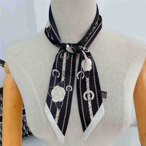 Sjaals Mode Luxe Sjaal Keten Bloemenprint 90 cm Lange Kleine Vrouw Decoracion Haar Hoofdband Sjaals Voor Tassen Bandeaux Gratis verzending J230801
