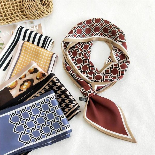 Écharpes écharpe géométrique Headscarf avec interruption étroite de ruban à collants longs à collier