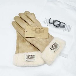 Écharpes Gants Ensembles Cinq Doigts Gants Designer Marque Lettre Gants pour l'hiver et l'automne Mode Femmes Cachemire Mitaines Gant Belle Sport de Plein Air Hivers Chauds