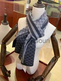 Foulards Foulard en soie de haute qualité 4 foulards saisonniers Foulards trèfle à col long pour hommes et femmes 3 couleurs disponibles avec boîte J230911