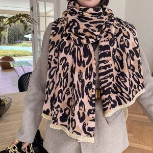Bufandas imitan cachemira bufanda larga mujer moda leopardo chal grueso bandana 180 65 cm 230824