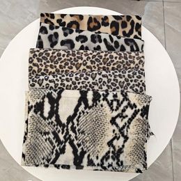 Foulards grande taille hiver femme écharpe léopard cachemire châle Wrap Pashmina pour femmes Wram bandeau élégant femme mouchoir