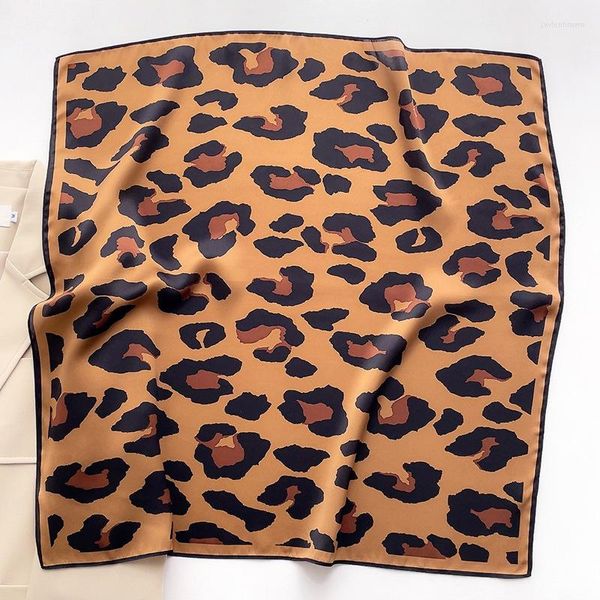 Bufandas Bufanda de leopardo Mujer Primavera Impreso Real Silk Wrap Chal Cuadrado Foulard Pañuelo Hijab Pashmina Bandana