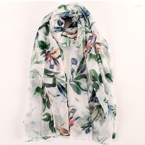 Bufandas Malasia Moda simple Impresión tropical Voile Bufanda Coreana Suave Transpirable y Mantón Hoja Planta Cabeza Hijab Venta al por mayor YR133