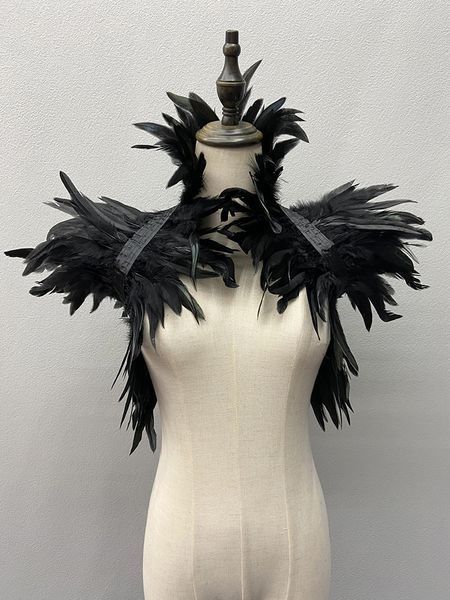 Écharpes Plumes naturelles haussements d'épaules châle pour femmes Cosplay noir Halloween luxe plume épaule enveloppes Sexy Punk gothique plumes foulards 230907