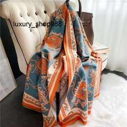 Foulards Foulards Mode Hiver Écharpe Femmes Cachemire Chaud Pashmina Foulard Dame De Luxe Cheval Épais Doux Bufanda Châles Wraps 2022