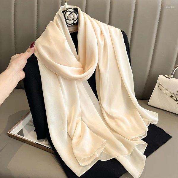 Foulards Foulard en soie solide Femmes Mode Qualité Soft Femme Châles Foulard Bandana Beach Cover-ups Wraps