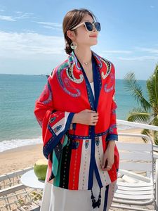 Écharbes d'été vintage Elegant Femmes Square de soie Sarong Beach Wrap châle floral imprimé Lady Suncreen Bandana Hijab Bohemian Swarve Pareo