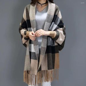 Sjaals Vrouwen Herfst Gestreepte Mantel Vrouwelijke Lange Mouwen Cape Buiten Street Wear Winter Gebreide Plaid Vest Vintage Kwastje Sjaal Jas